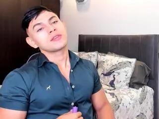 Offline niall_cornett on Flirt4Free