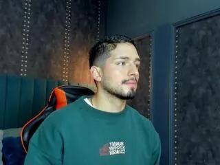 Offline nick_moss on Flirt4Free