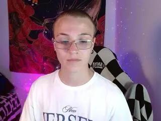 oliveer_park — Freechat on Flirt4Free