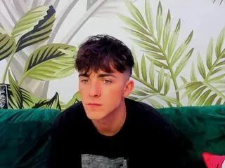 Offline pierce_bailey on Flirt4Free