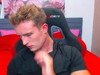 Offline rufus_ridge on Flirt4Free