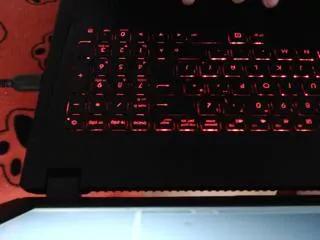 Freechat sara_collyn on Flirt4Free