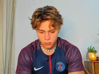 Offline spencer_roth on Flirt4Free