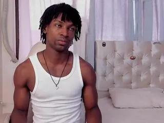 Offline tau_montes on Flirt4Free