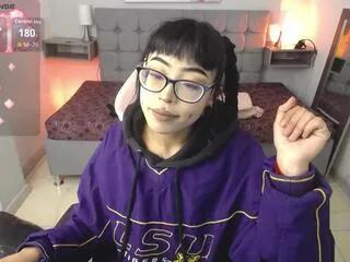 Offline violet_suky on Flirt4Free