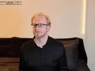 Offline xavii_day on Flirt4Free