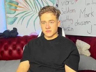 Offline zeke_carter on Flirt4Free