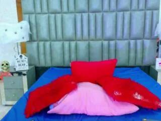 Offline zoe_rouxx on Flirt4Free