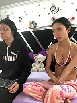 Freechat 1lovelygirls on StripChat