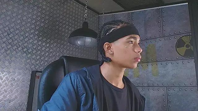 Freechat AlanCutee on StripChat