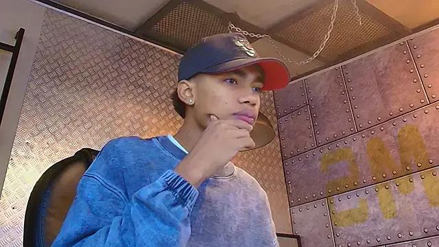 Freechat AlanCutee on StripChat