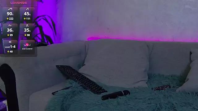 BambiKayyy on StripChat 