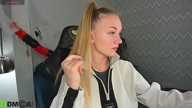 StripChat Barbie_Lis is Freechat Barbie_Lis — spread pussy