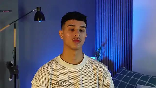 Freechat Busterspinter on StripChat