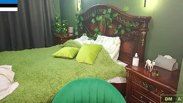 StripChat Charlotte_wow is Freechat Charlotte_wow — take off suit ~ show bikini