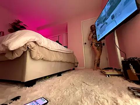 StripChat chloetease is Private chloetease — Can you make me squirt for you