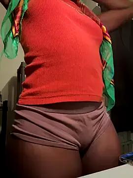 choclatepeaach on StripChat 