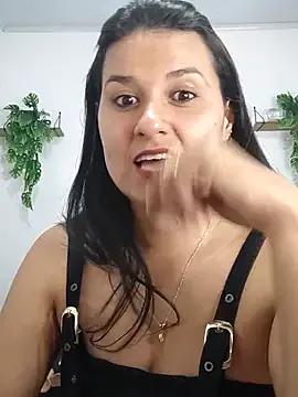 elena_jonees on StripChat 