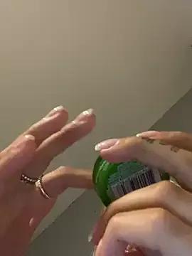 EllieMaeBaby on StripChat 