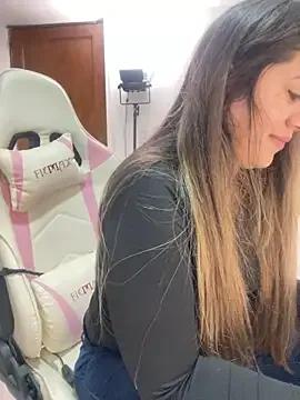 emma_hot2006 on StripChat 