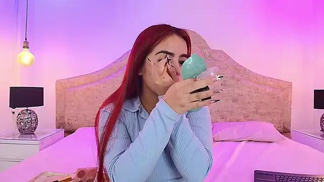 Private KhloeJohnson on StripChat