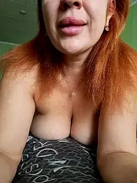 StripChat KiraXTender is Freechat KiraXTender — Sguirt