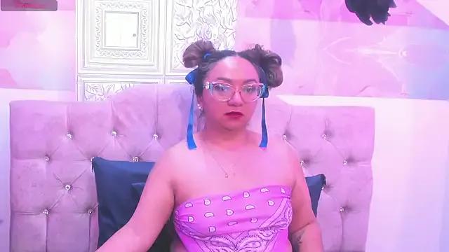 leyla_smithh on StripChat 