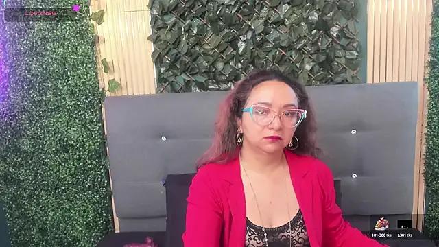 leyla_smithh on StripChat 