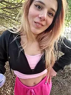 LeylaRosse on StripChat 