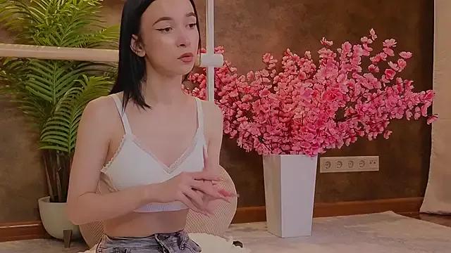 Freechat LilithStrangfor on StripChat