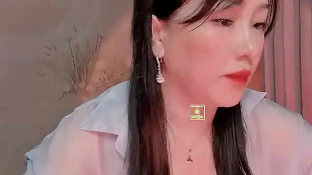 Liqinqin on StripChat 