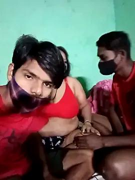 Group LoveOnStream on StripChat