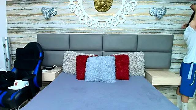 Freechat Lovers_21 on StripChat