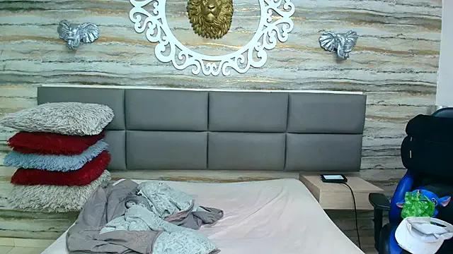 Freechat Lovers_21 on StripChat