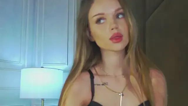 Private MarilynNova on StripChat