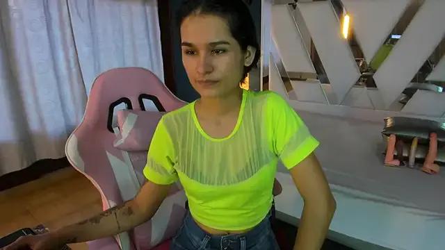 Freechat mia_kinky1 on StripChat