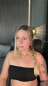 StripChat MiaPetit_ is Freechat MiaPetit_ — Twerk / Naked