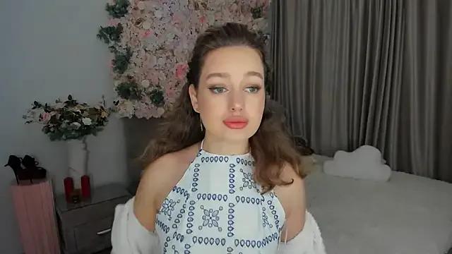 Freechat MiracleCurly on StripChat