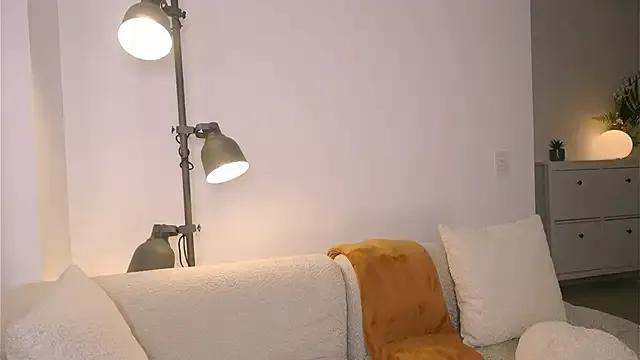 StripChat Ms_Sammy is Freechat Ms_Sammy — Ride me or ride you?