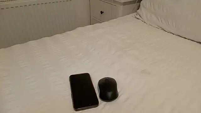 NaughtyMrsKnox's avatar