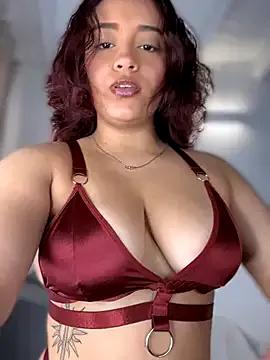 Freechat NaughtyNinnaXXX on StripChat