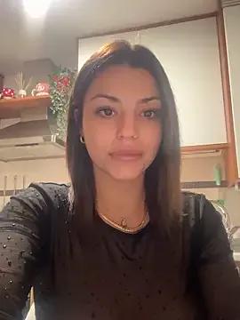 StripChat Noeliagglow is Freechat Noeliagglow — Me desnudo / I get naked