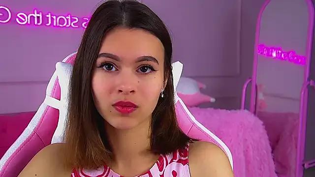 Freechat PollyLanders on StripChat