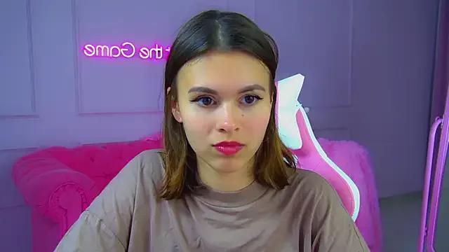 Freechat PollyLanders on StripChat