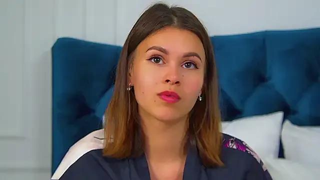 Freechat PollyLanders on StripChat