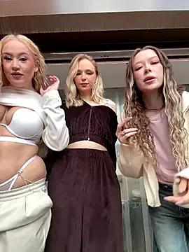 RollDolls — LICK PUSSY