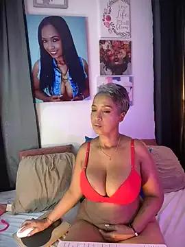 StripChat skarlleth_11 is Private skarlleth_11 — I want my squirt on your cock