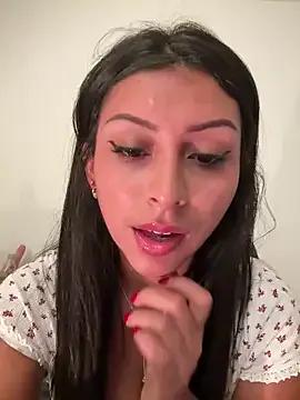 sweetAli_ on StripChat 