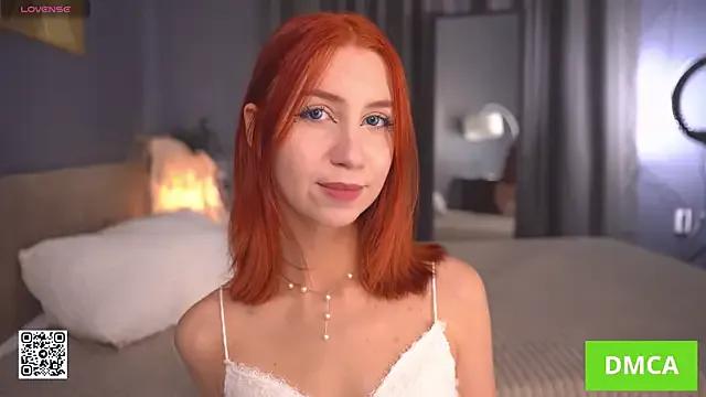 StripChat Venelopa is Freechat Venelopa — hot wet camel toe