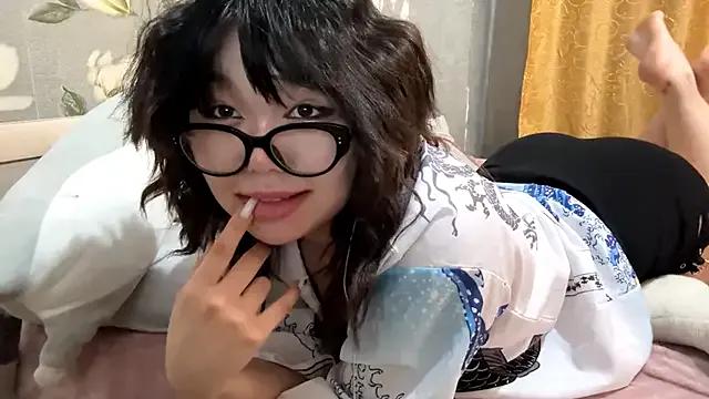 StripChat YunaMuse is Private YunaMuse — do you want to take off my shorts?